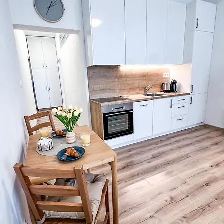 Lejlighed 2bd- Next To Presidential Palace Bratislava